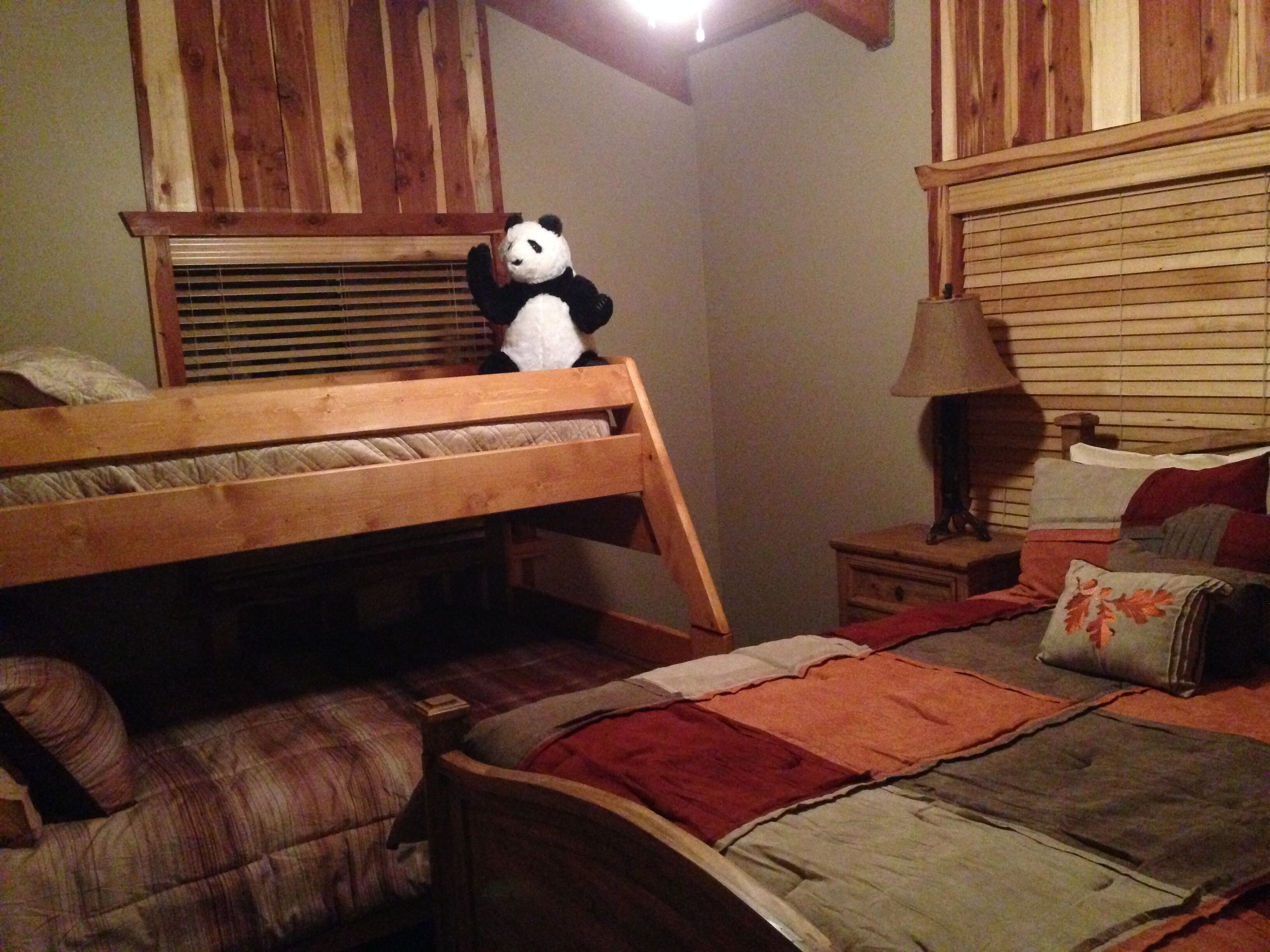 2 多间卧室、免费 WiFi、床单、轮椅无障碍