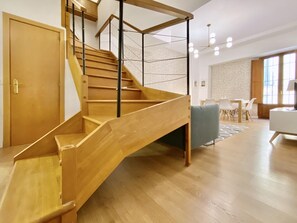 Interior - Opera, Duplex Apartment – Three-bedroom Duplex Apartment (Madrid)