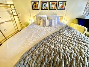 1 室のベッドルーム、アイロン / アイロン台、WiFi、ベッドシーツ