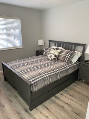 3 bedrooms, iron/ironing board, free WiFi, bed sheets