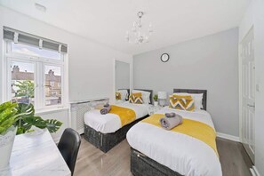 3 chambres, fer et planche Ă repasser, Wi-Fi, draps fournis