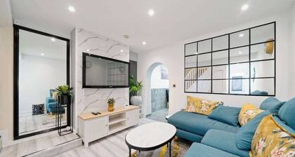 Cosy Clean Home Near Central London