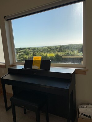 Interior - Family Fun Near Ocean Shores—Hot Tub, Elevator & Easy Dune Walk to Beach (Copalis Beach)