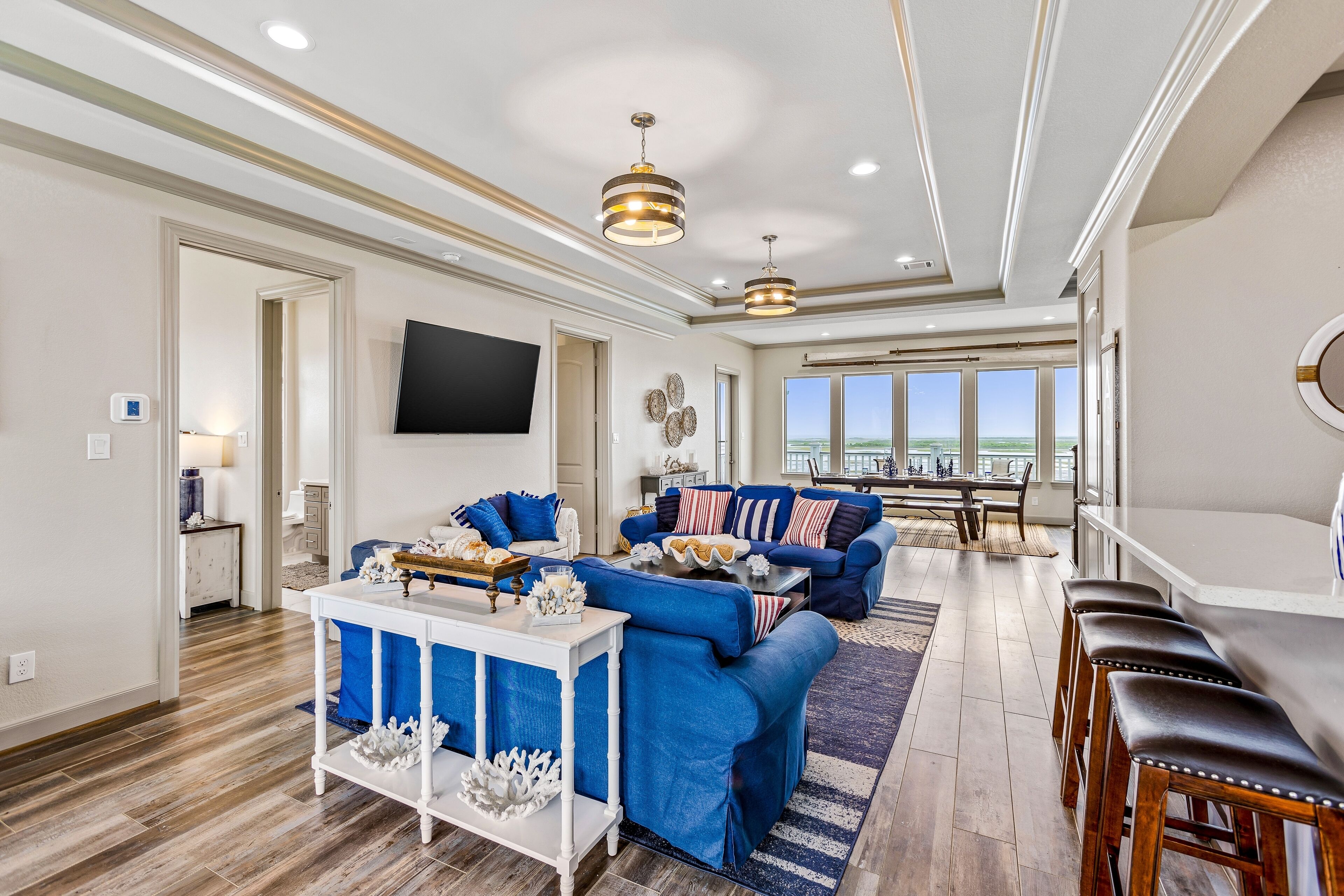 Televisión, futbolito y tenis de mesa 