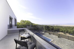 Outdoor dining - Villa Juniperus with Panoramic Sea view (Šmrika)