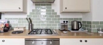 Beautiful Sea Front Cottage in the Ocean City