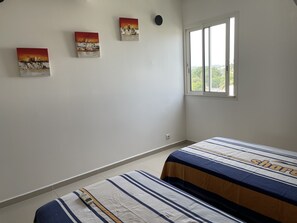 2 Schlafzimmer, Bügeleisen/Bügelbrett, WLAN, Bettwäsche