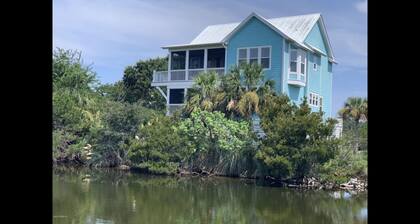 Extended Golf cart! Elevator! Amazing Views! Pets! Accessible! 4 decks!