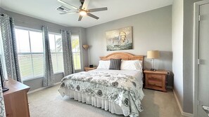 3 bedrooms, iron/ironing board, free WiFi, bed sheets - Naples Deal! Free Golf Round May 15th-Oct 15th Included! (Naples)