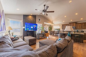 Smart TV, fireplace, DVD player, table football - Welcome to Shenanigans (Wellington)