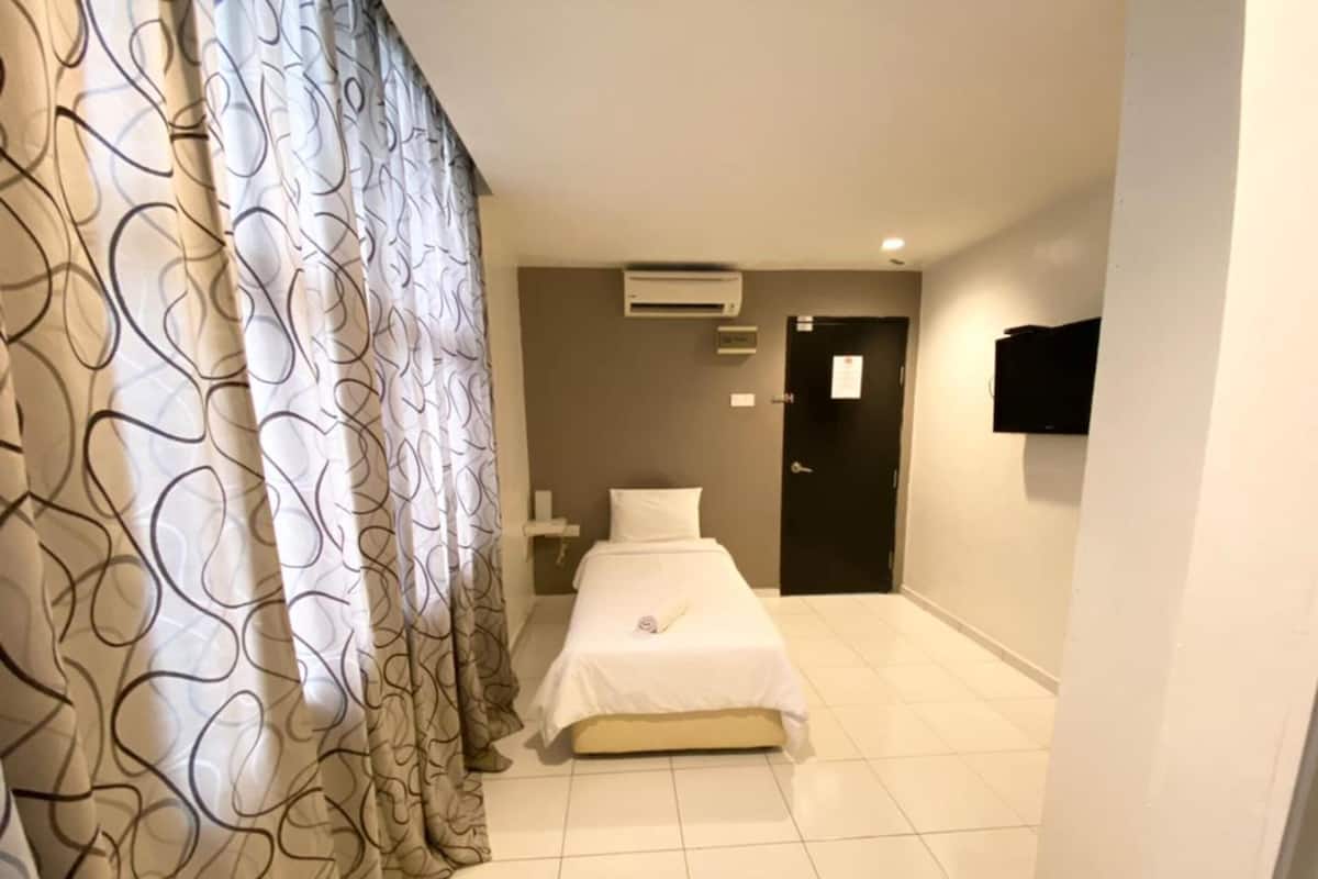 Habitación individual, sin ventanas | Ropa de cama