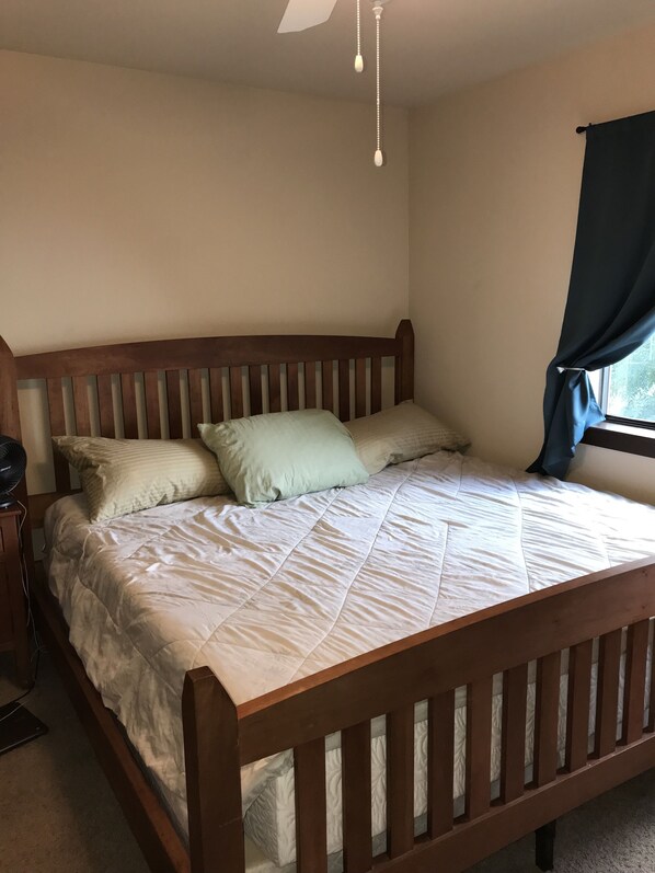1 bedroom, WiFi - Waterfront, gorgeous, updated amenities, downtown! (Austin)