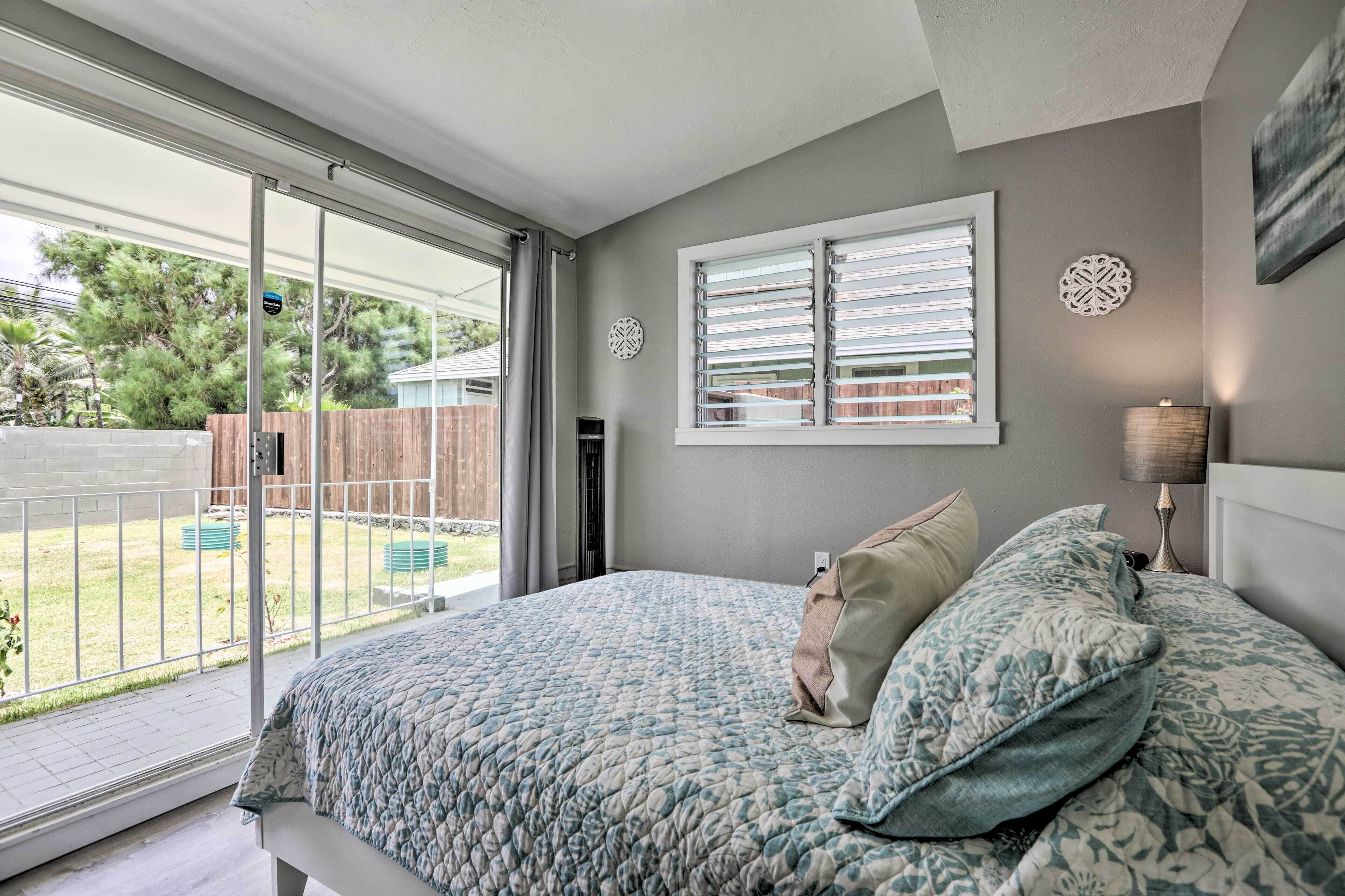 3 bedrooms, desk, iron/ironing board, internet