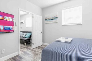 1 Schlafzimmer, Bügeleisen/Bügelbrett, Reisekinderbett, kostenloses WLAN