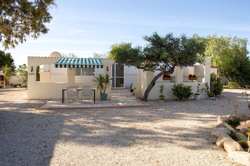 Mobile home with beautiful garden