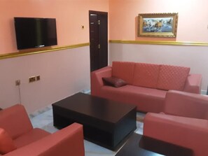 皇家套房 | 熨斗/熨衣板、免費無線上網、床單