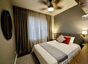 1 chambre, lit parapluie, Wi-Fi gratuit, draps fournis