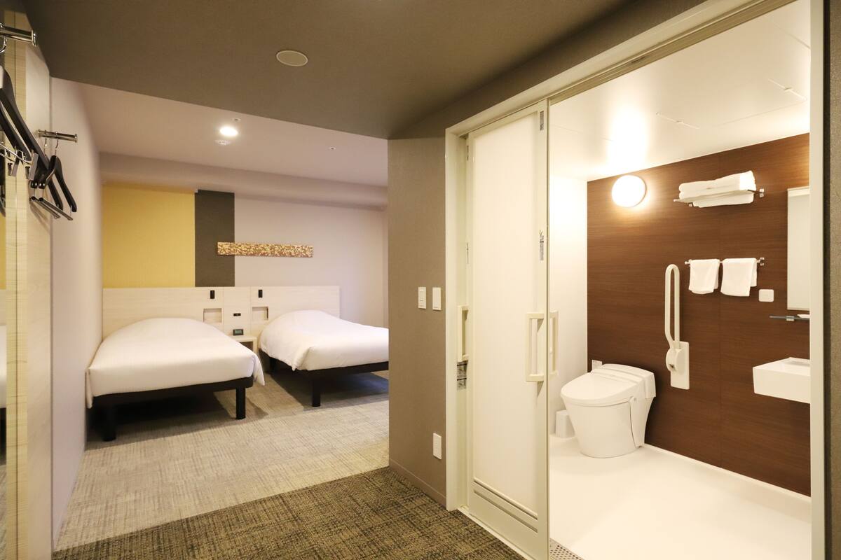 accessible room, non smoking | 1 bedroom, desk, laptop workspace, free wifi