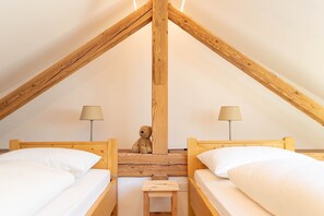 2 bedrooms, free WiFi, bed sheets