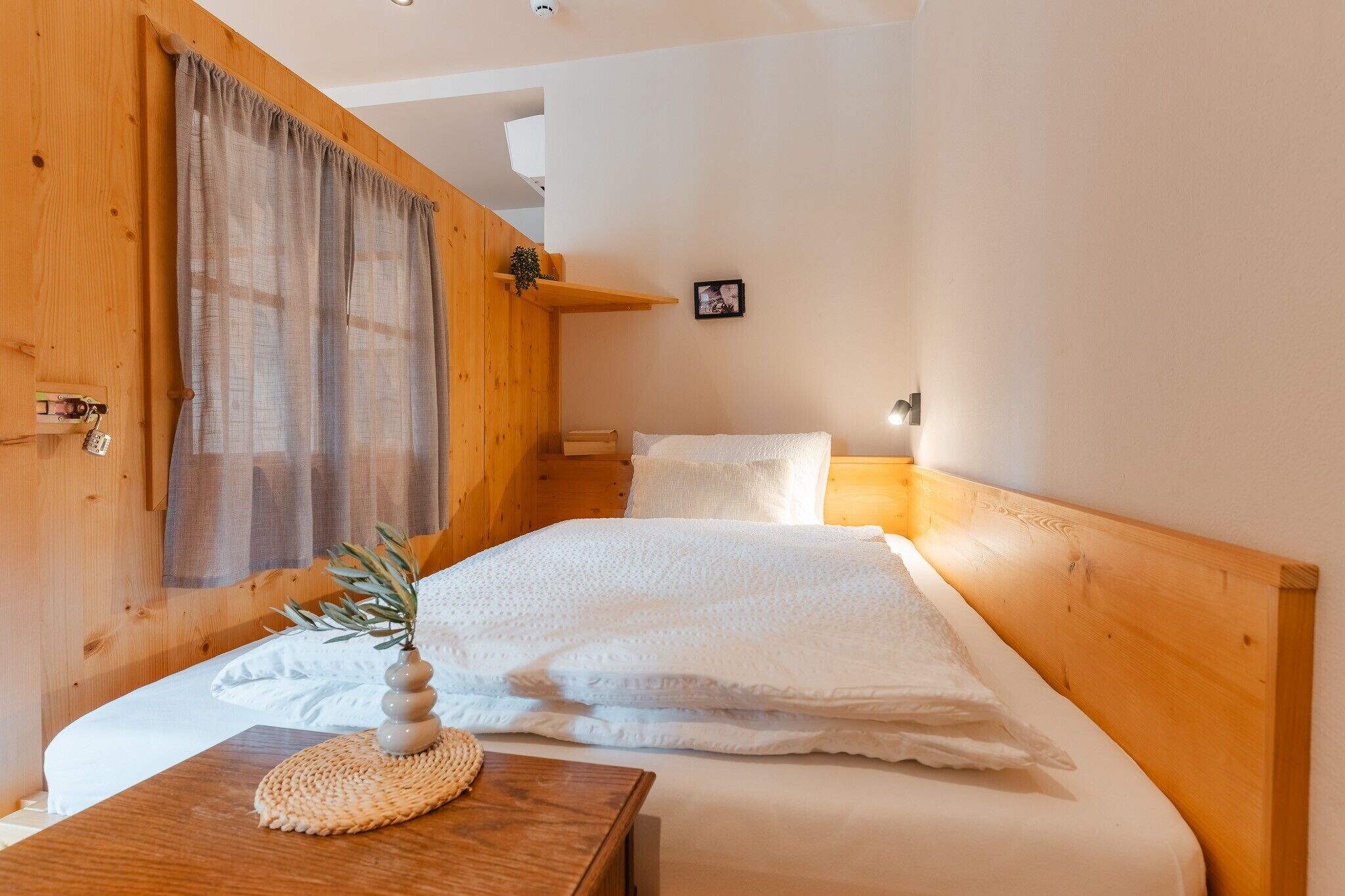 1 chambre, fer et planche à repasser, Wi-Fi gratuit, draps fournis