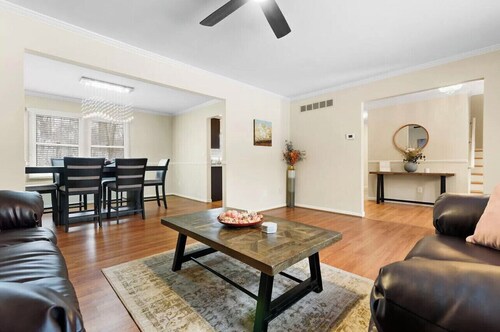 Villa Patricia ideal for long term stays-near lakes