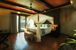 2 bedrooms, in-room safe, desk, free WiFi - 2 BRV-Duplex Villas in Seminyak,Bali (Bali)