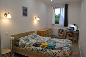 1 Schlafzimmer, Schreibtisch, Bügeleisen/Bügelbrett, kostenloses WLAN