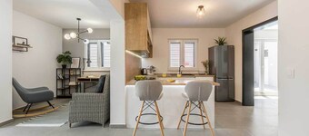 Modern villa by the sea with swimming pool