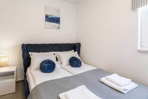 5 chambres, coffres-forts dans les chambres, bureau, Wi-Fi gratuit