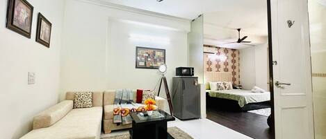 1 bedroom, desk, iron/ironing board, free WiFi