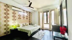 1 bedroom, desk, iron/ironing board, free WiFi
