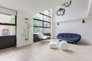 Apartemen (2 Bedrooms) | Area keluarga