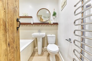 Bathroom - Waterleap Cottage (Prudhoe)