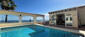 T-0121, Canarios, Fantastic villa with panoramic sea views