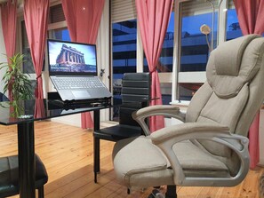 1 chambre, fer et planche à repasser, Wi-Fi gratuit, draps fournis