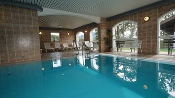 Innenpool, Außenpool