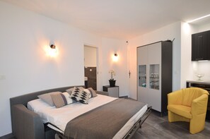 3 chambres, fer et planche à repasser, lit parapluie, Wi-Fi gratuit