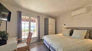 3 chambres, fer et planche à repasser, lit parapluie, Wi-Fi gratuit