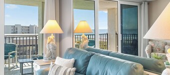 Penthouse Cape Winds 509 - On the beach with ocean views!