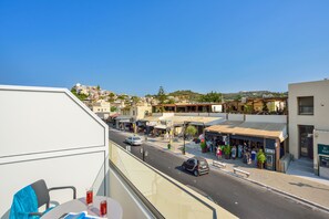 Exterior - Elia Platanias (Platanias)