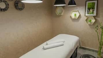 Steam room, Turkish bath/hammam, body treatments, deep-tissue massages