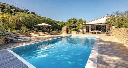 Palombaggia Plages 1.8 Km, Villa de Charme,Ame Zen, Clim/Wiffi/Piscine Chauffée*