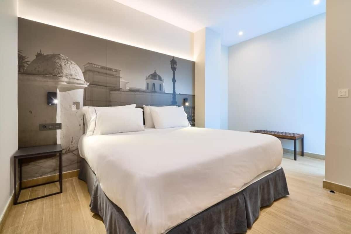 Suite, 2 Bedrooms | In-room safe, blackout curtains, free WiFi, bed sheets