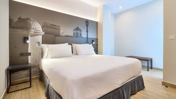 Safe på rommet, blendingsgardiner, wi-fi (inkludert) og sengetøy