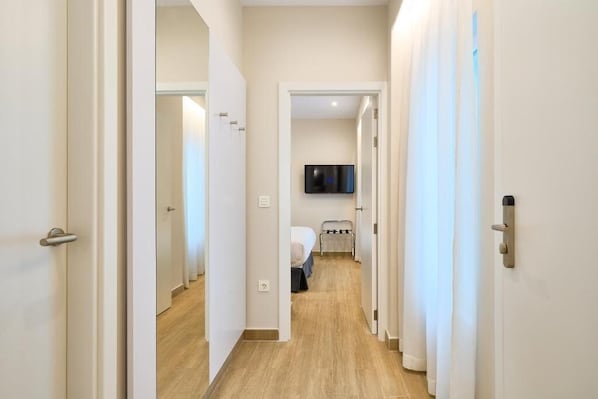 In-room safe, blackout curtains, free WiFi, bed sheets