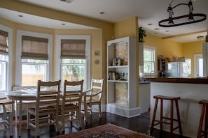 Dining - Original Craftsman Cottage (Beaufort)