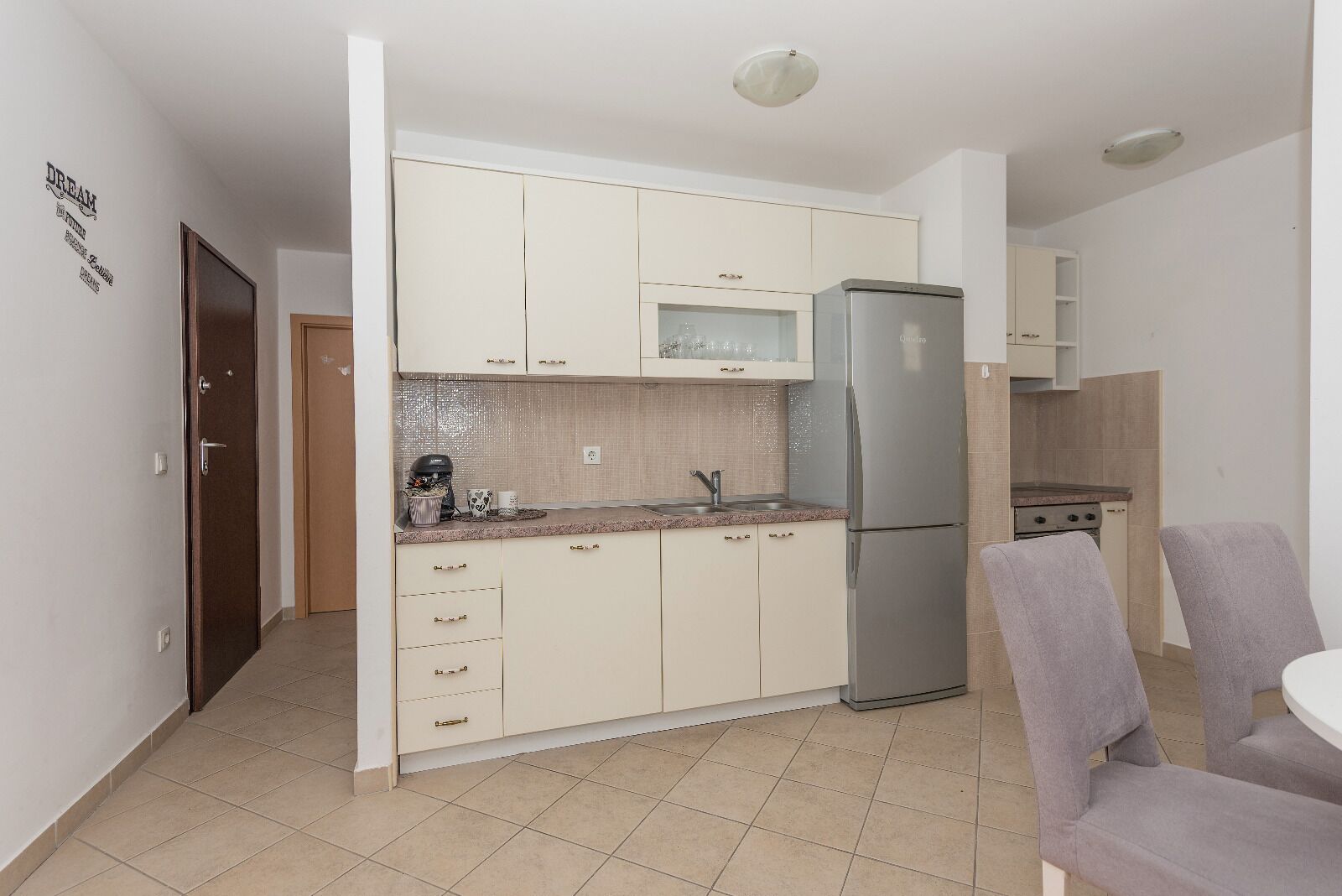 Fridge, microwave, coffee/tea maker, toaster