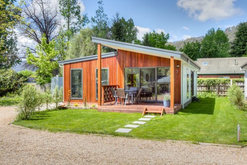 Highland Valley Cottage 1