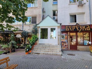 Apartment | Bahagian luar