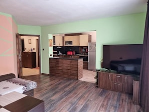 Apartment | Private kitchen | Fridge, microwave, oven, stovetop